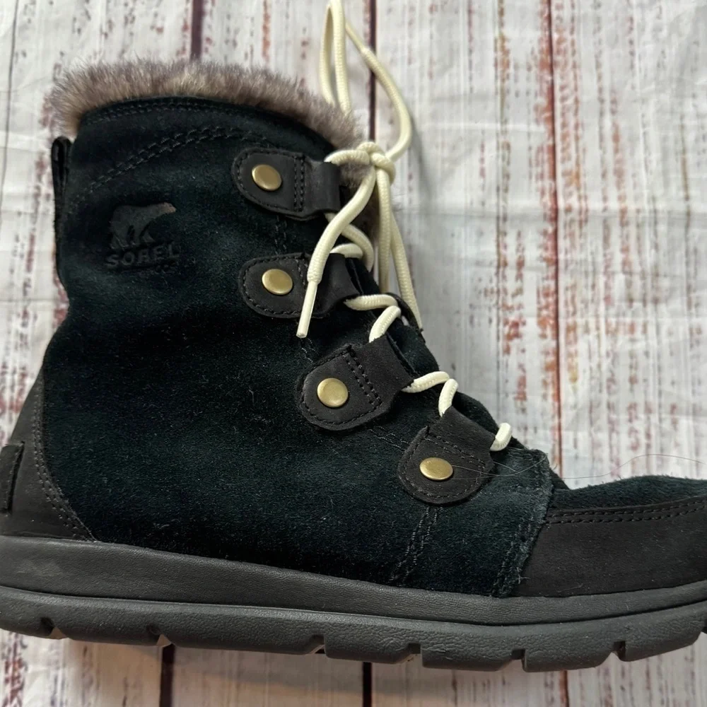 Sorel Black Suede Winter Boots Faux Fur Trim Lace Up Size 7.5